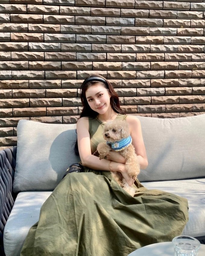 Gia đình Barbie Hsu, được báo cáo cần nữ diễn viên