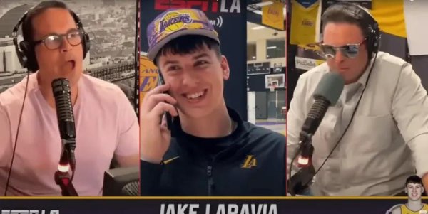 Lakers nhặt được một kho báu 6 triệu? 42,3% bắn ba con trỏ tự xưng là chất kết dính 3D, King James c